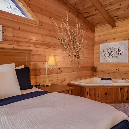 *Family Friendly Cabin Near Dollywood! Pigeon Forge Kültér fotó
